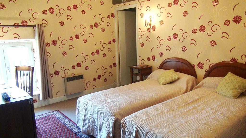 Hotel Le Clos Du Montvinage Étréaupont Zimmer foto